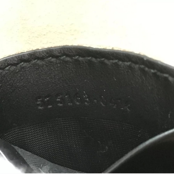 Gucci Black Quilted Leather Crossbody Bag W/ COA Included - Picture 11 of 12